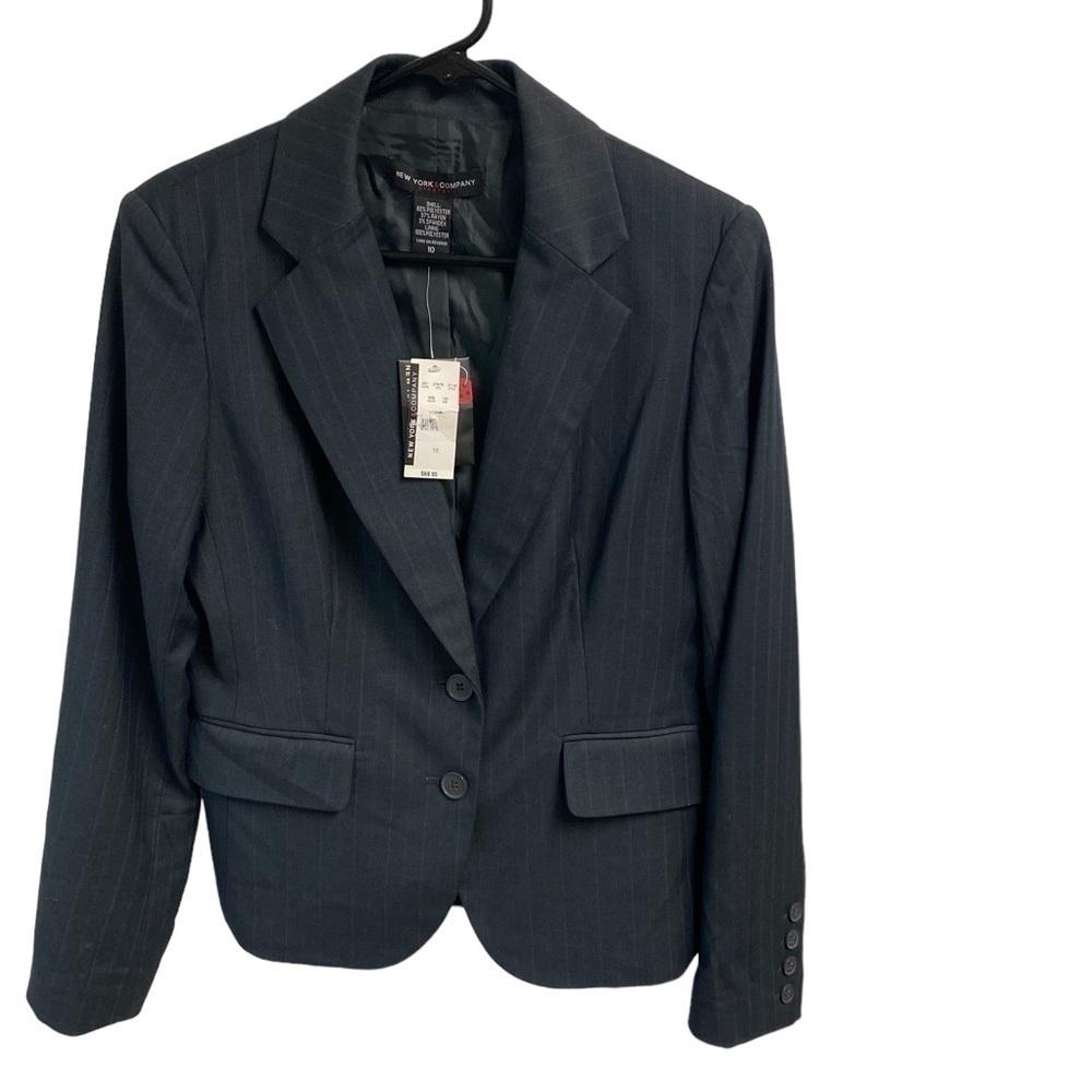 Nwt New York and company ladies blazer size 10.